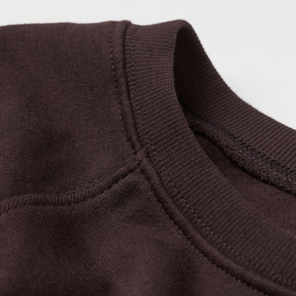 H&M Cropped Sweatshirt - Picture 2 of 2